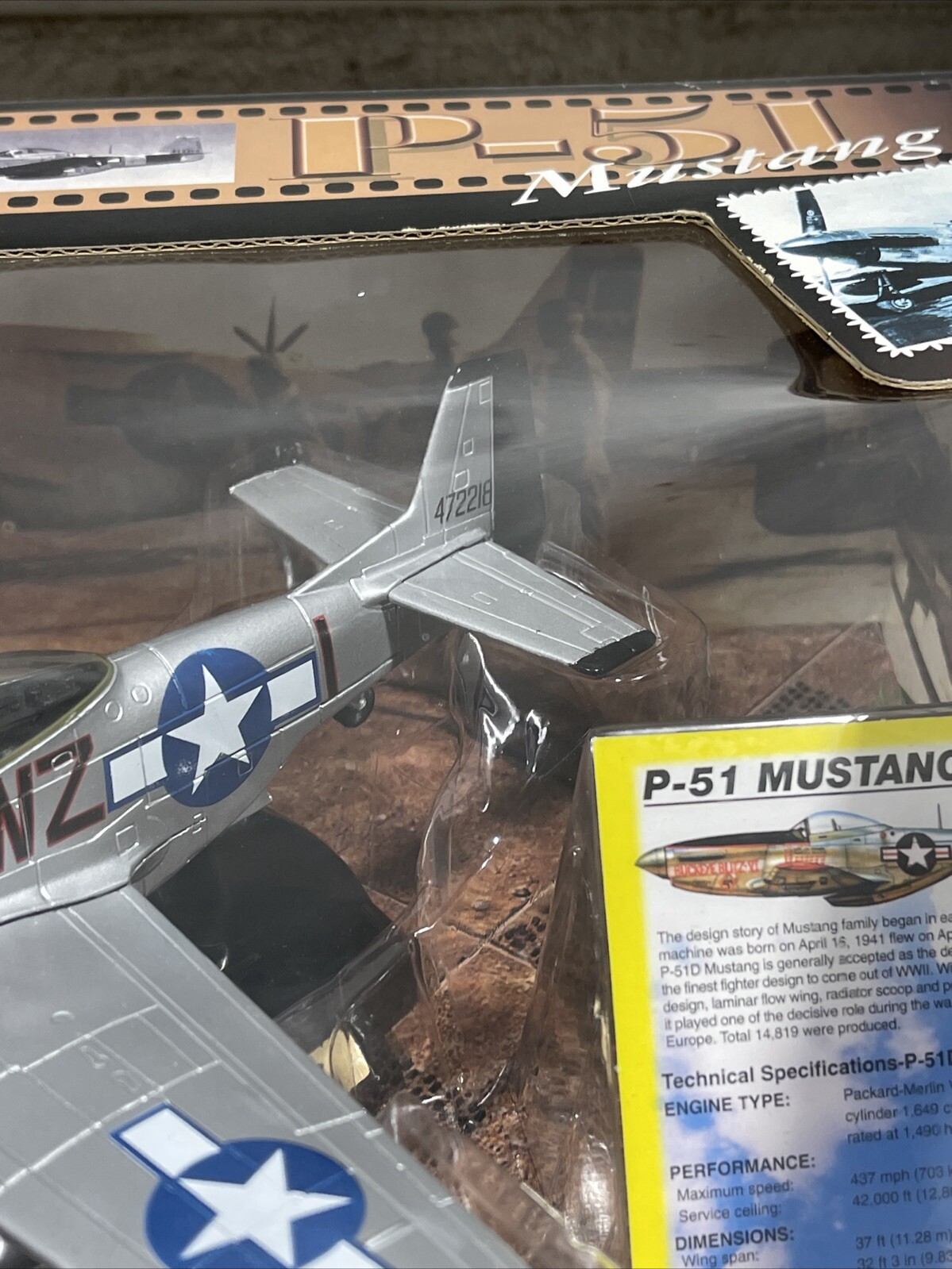 Motor Max Die-cast Metal and Plastic P-51 Mustang Plane 1:48 Scale