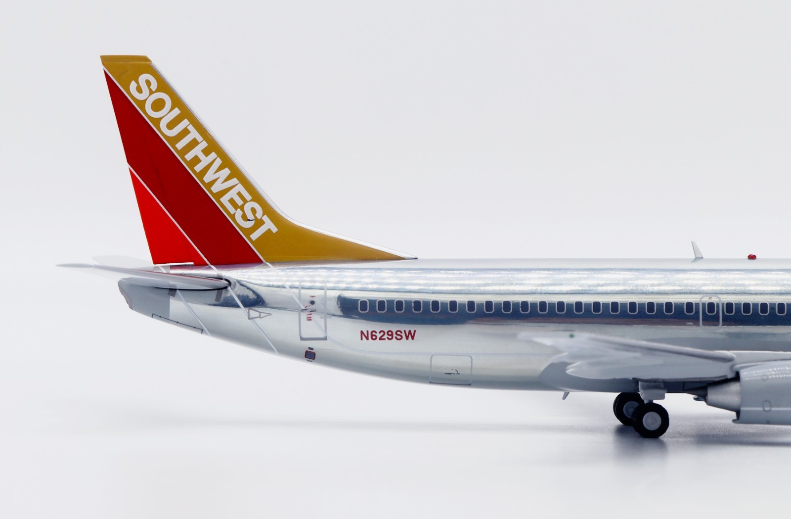 B737-300 SOUTHWEST AIRLINES REG: N629SW – JC WINGS XX20582 1/200 – PRE ORDER