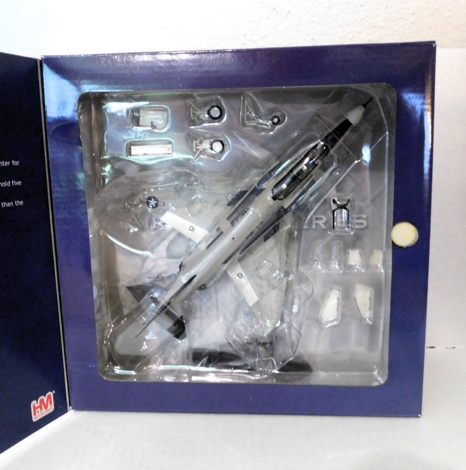 Hobby Master 1:72 McDonnell Douglas RF-4B Phantom II USMC VMCJ-2 Die-Cast HA1956
