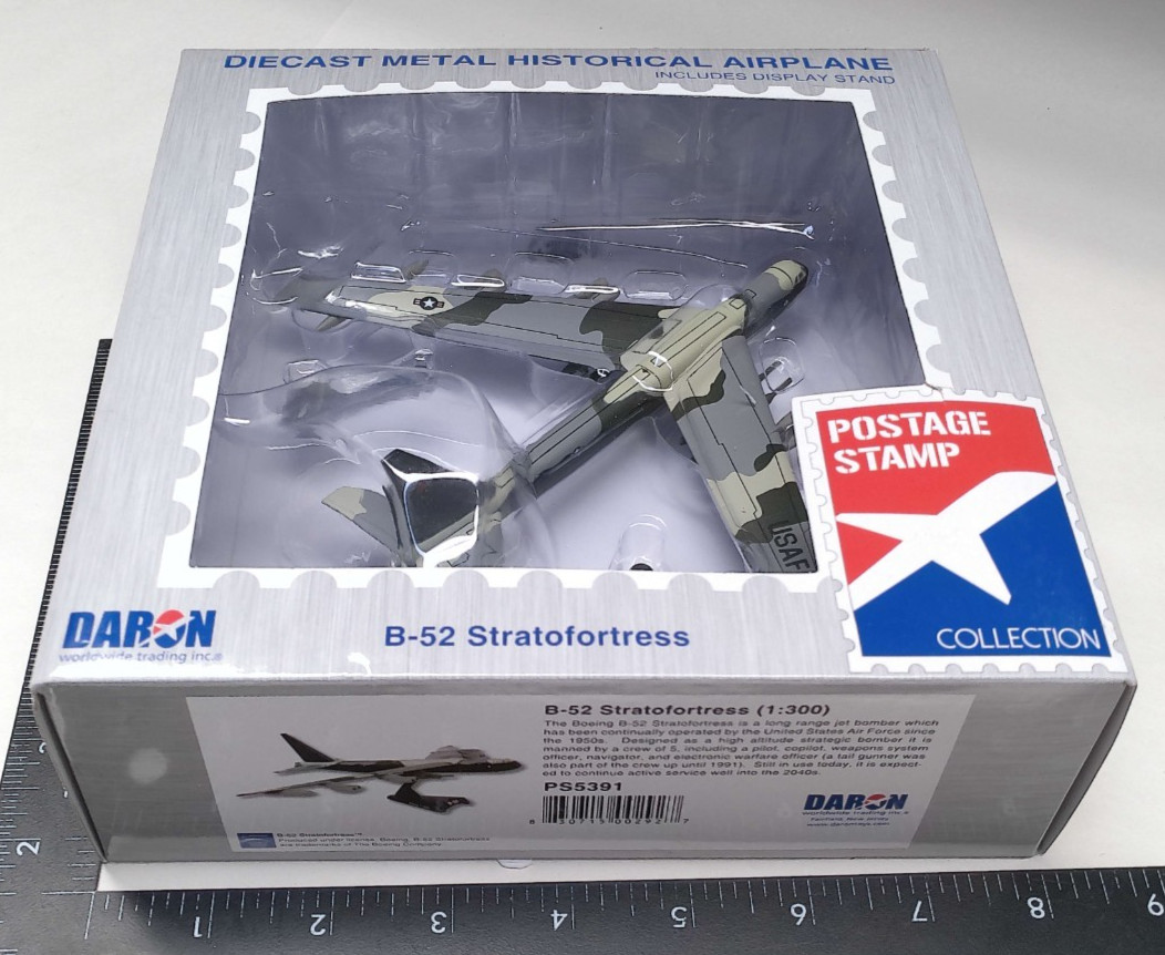 1:300 B-52 USAF Boeing Stratofortress Plane Daron Stamp PS5391 – NEW Old Stock