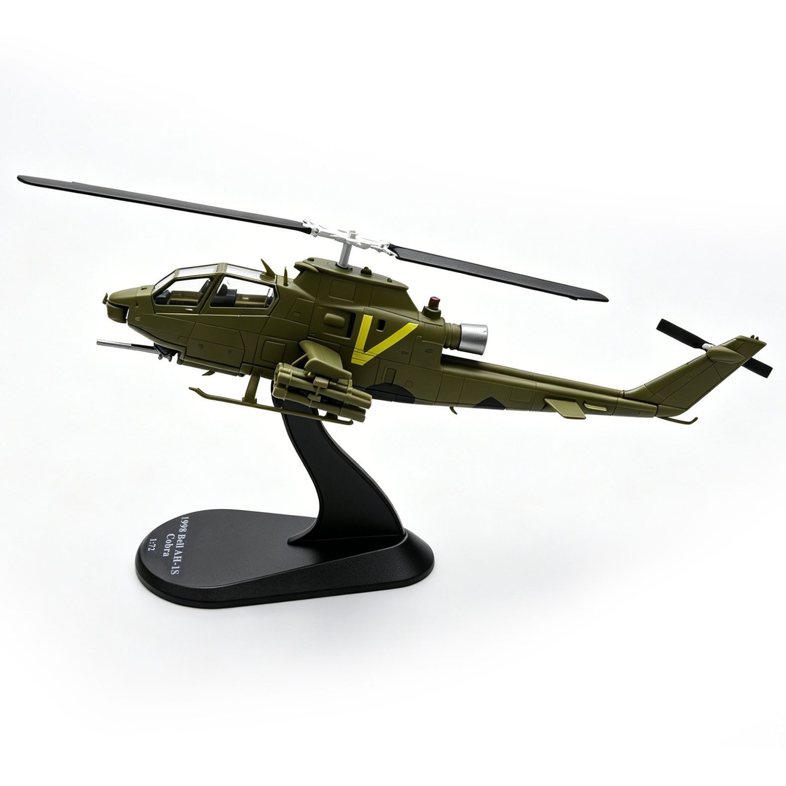 1/72 Bell AH-1S Cobra Attack Helicopter Model No Assembly, Display Stand