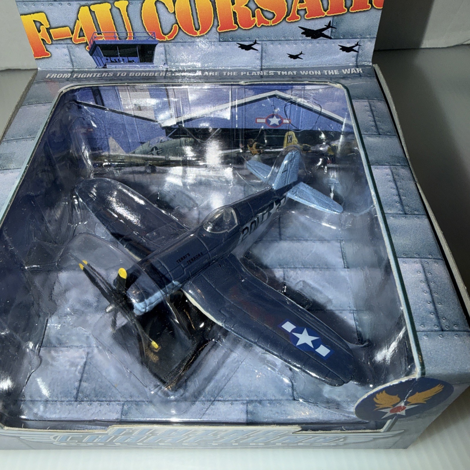 NEW 1999 Flying Champions Limited Edition Diecast F-4U Corsair Plane WWII