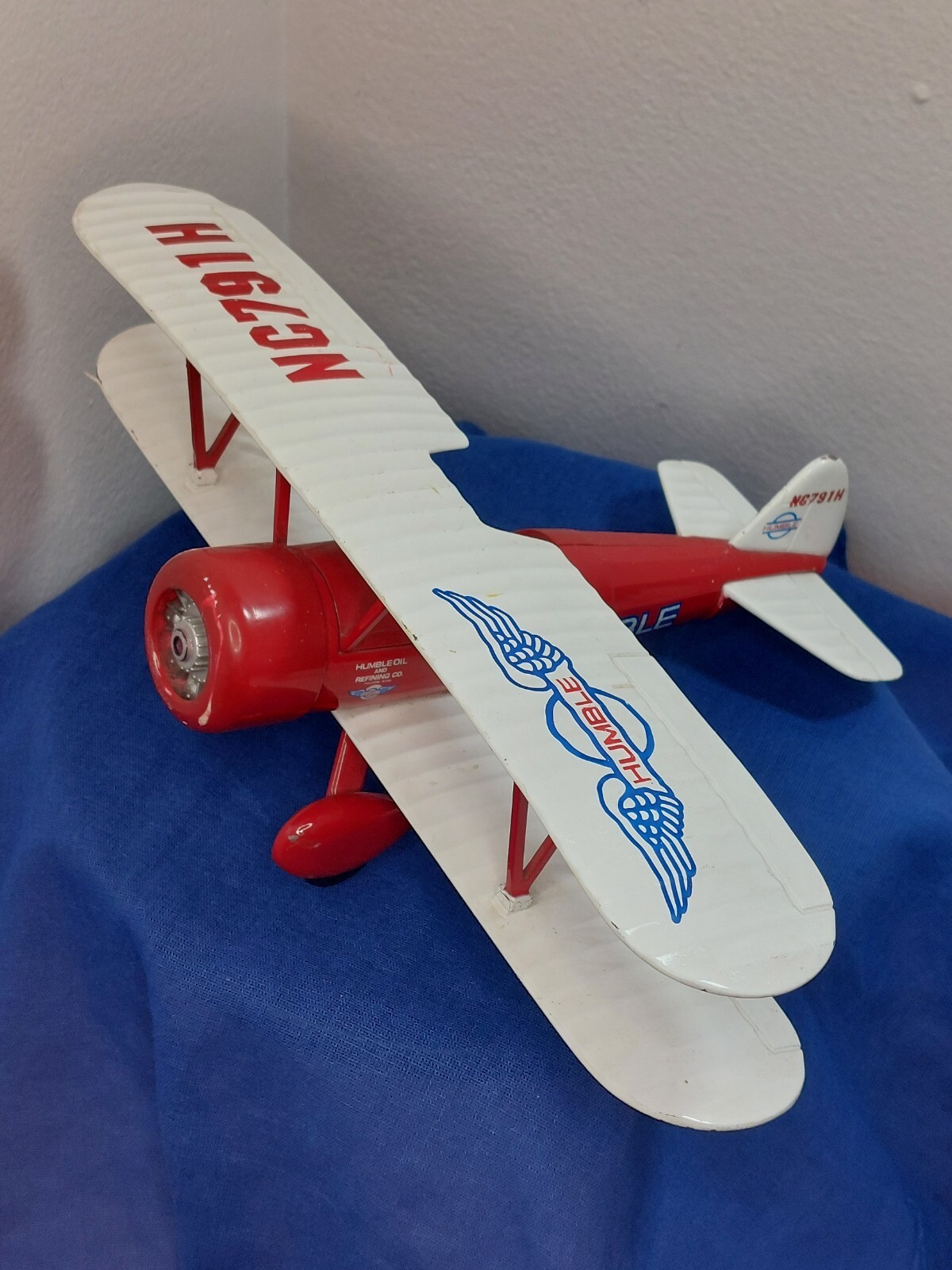 Humble Oil Stearman Biplane Diecast Coin Bank Limited Ed. **Missing Propeller**