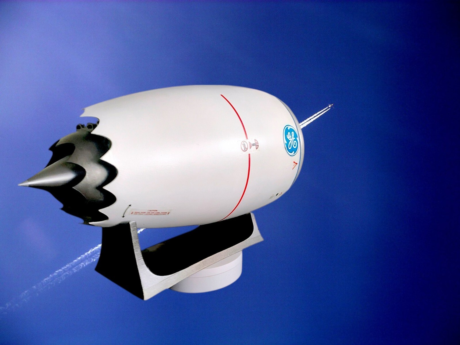 X-LARGE 3D Printed General Electric GEnx-2B Functioning Model Engine