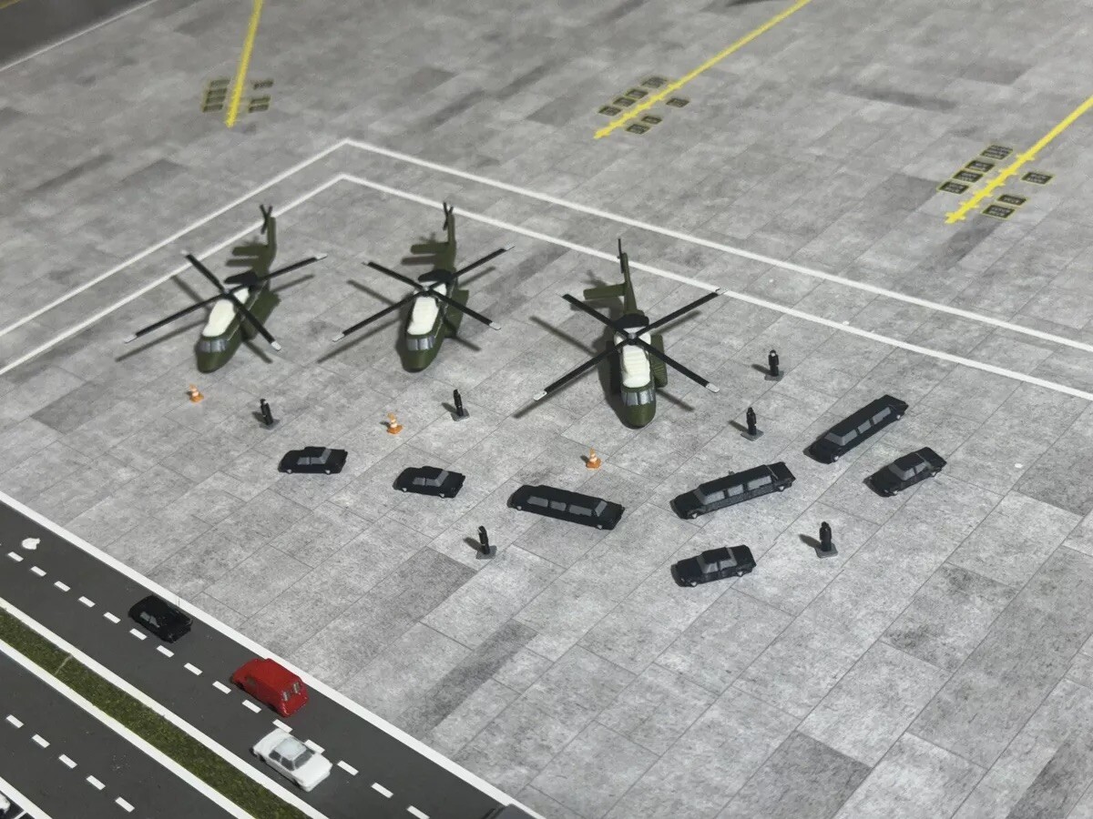 Jetset Models Scale x3 VH92-A Patriot Marine One Helicopters
