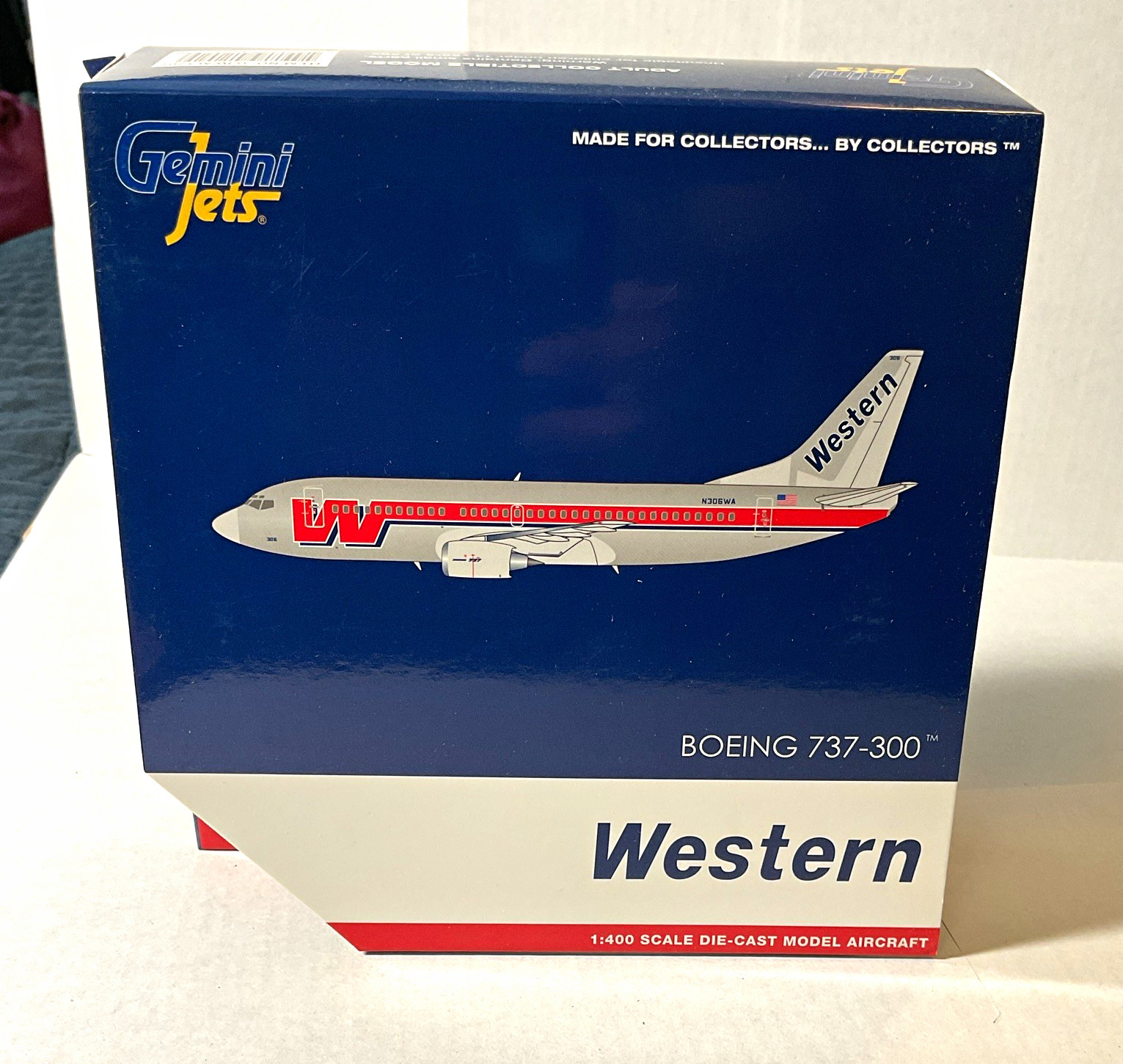 GeminiJets Western Boeing 737-300 1:400 Diecast Commercial Airliner GJWAL1202