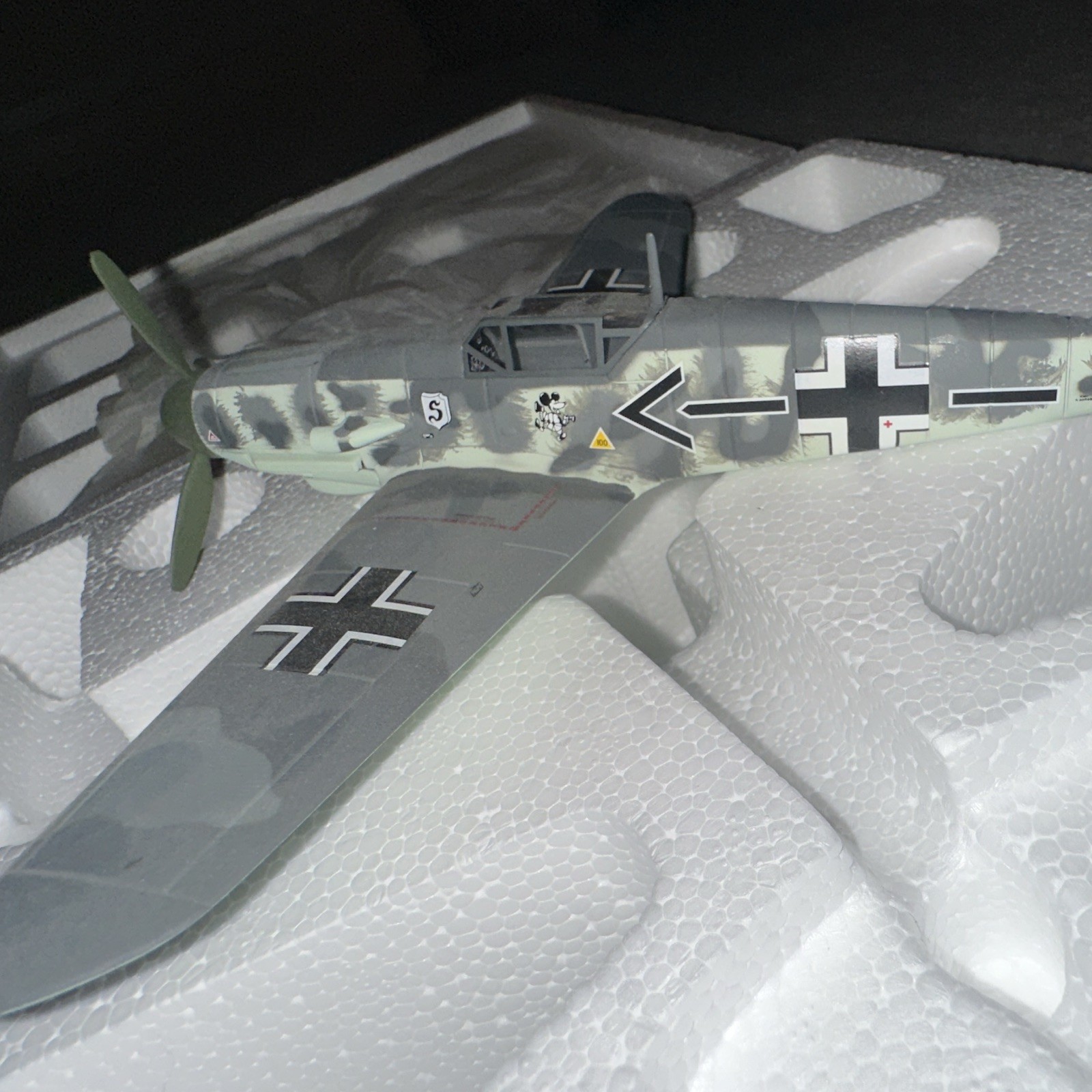 Armour Collection Bf 109F Messerschmitt 1:48 Diecast Model w/Stand