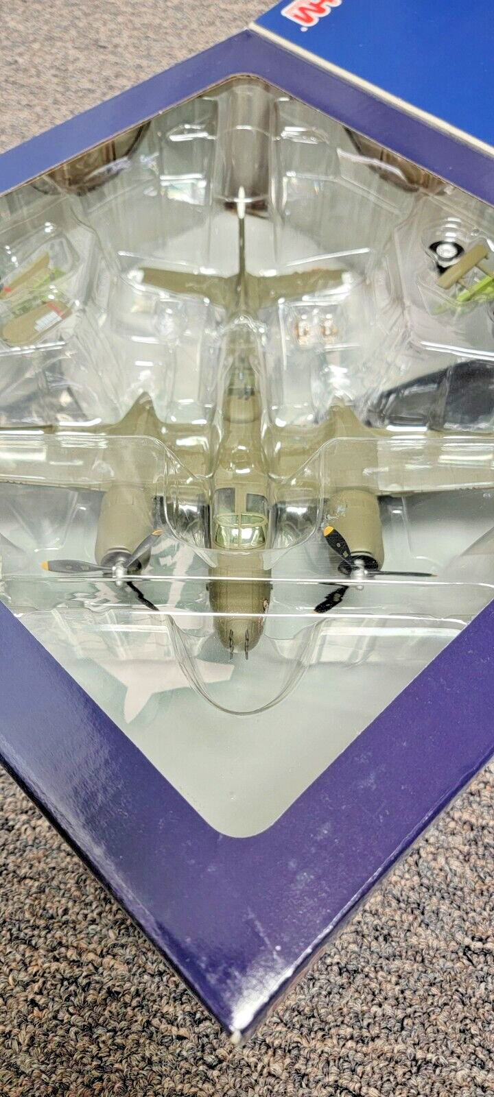 Hobby Master HA3203 Douglas A-26B Invader USAF “Brown Nose”