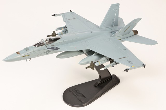 HA5140B Hobby Master F/A-18E Super Hornet 1/72 Model Dagger USN Dagger Team