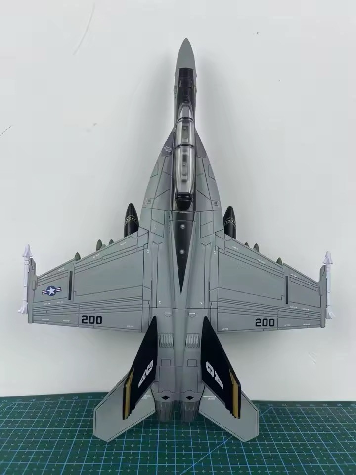 1:72 F/A-18 Hornet Diecast Model Jet 26cm US Navy Fighter Aircraft w/ Stand
