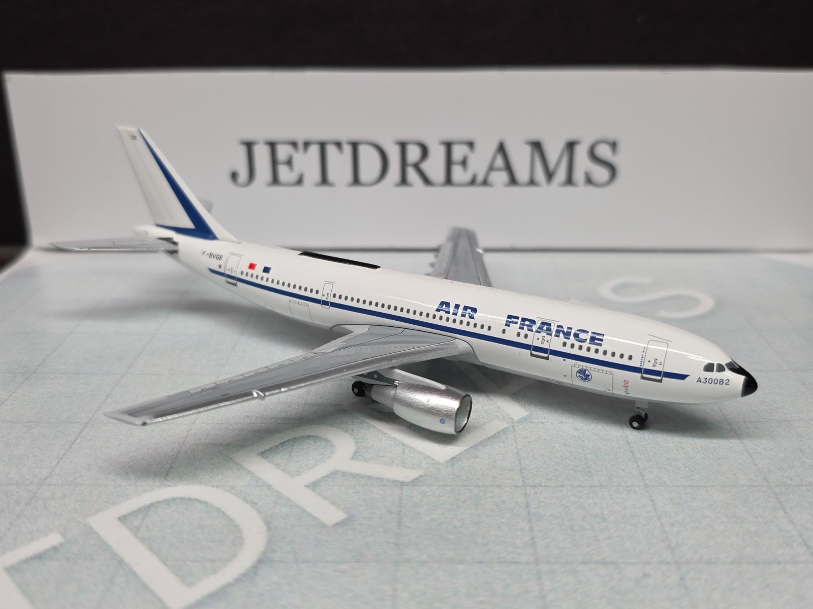 1/400 AIR FRANCE AIRBUS A300-100 1970’S COLORS F-BVGB AEROCLASSICS