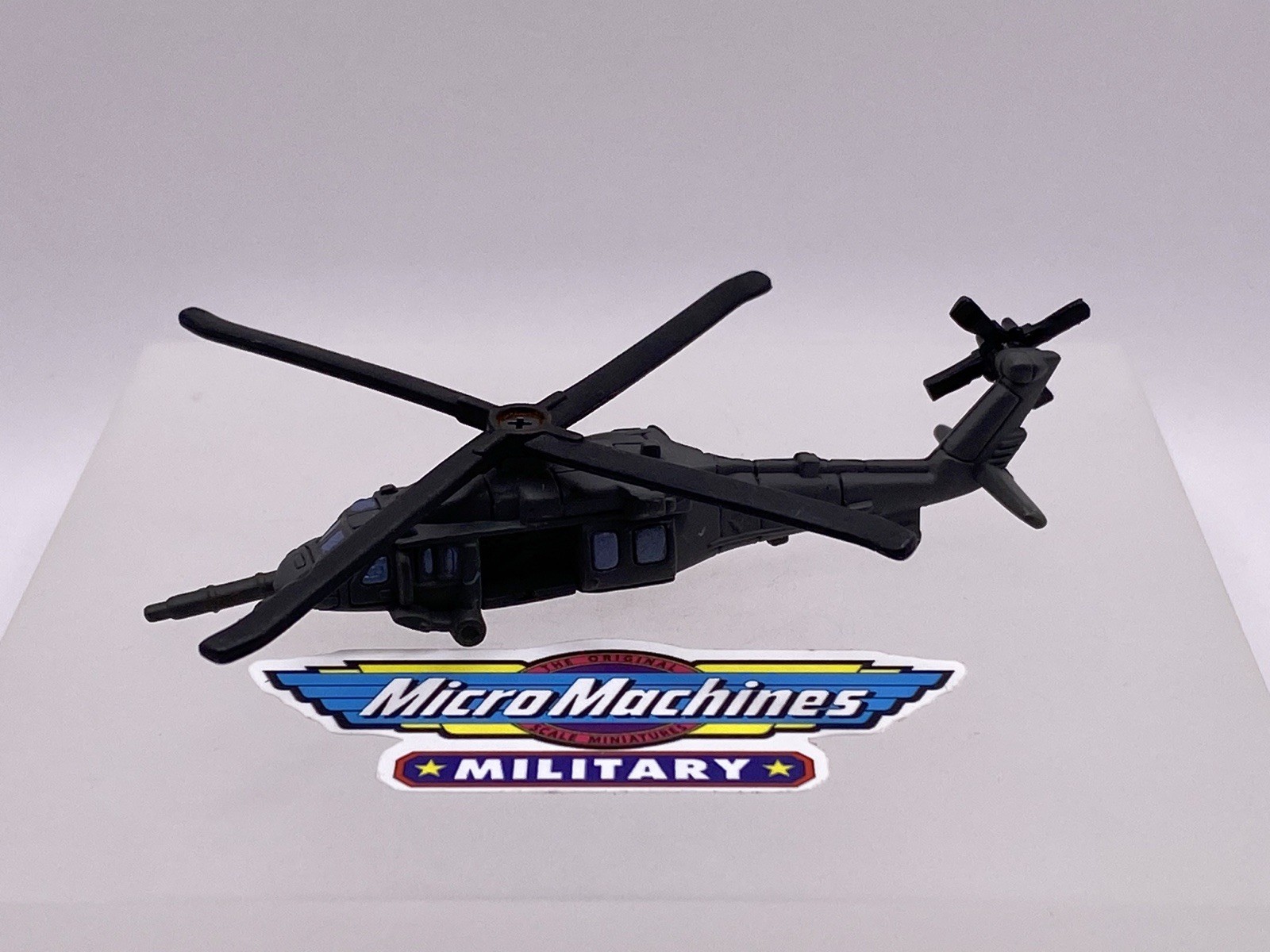 Micro Machines Military UH-60 Blackhawk Helicopter Galoob LGTI RARE
