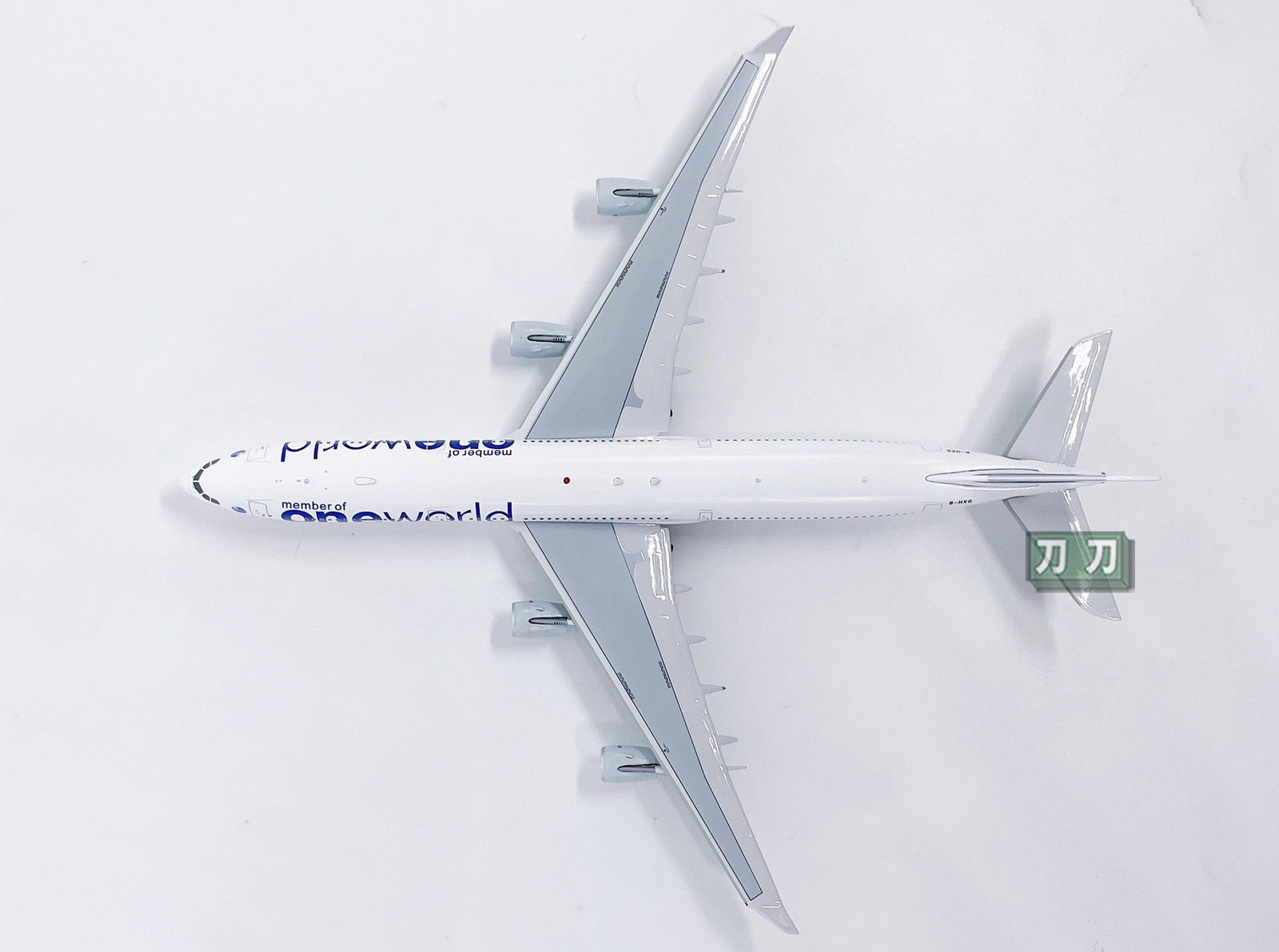 1:400 Aviation Cathay Pacific A340-300 B-HXG​ Airplane Diecast Aircraft Model