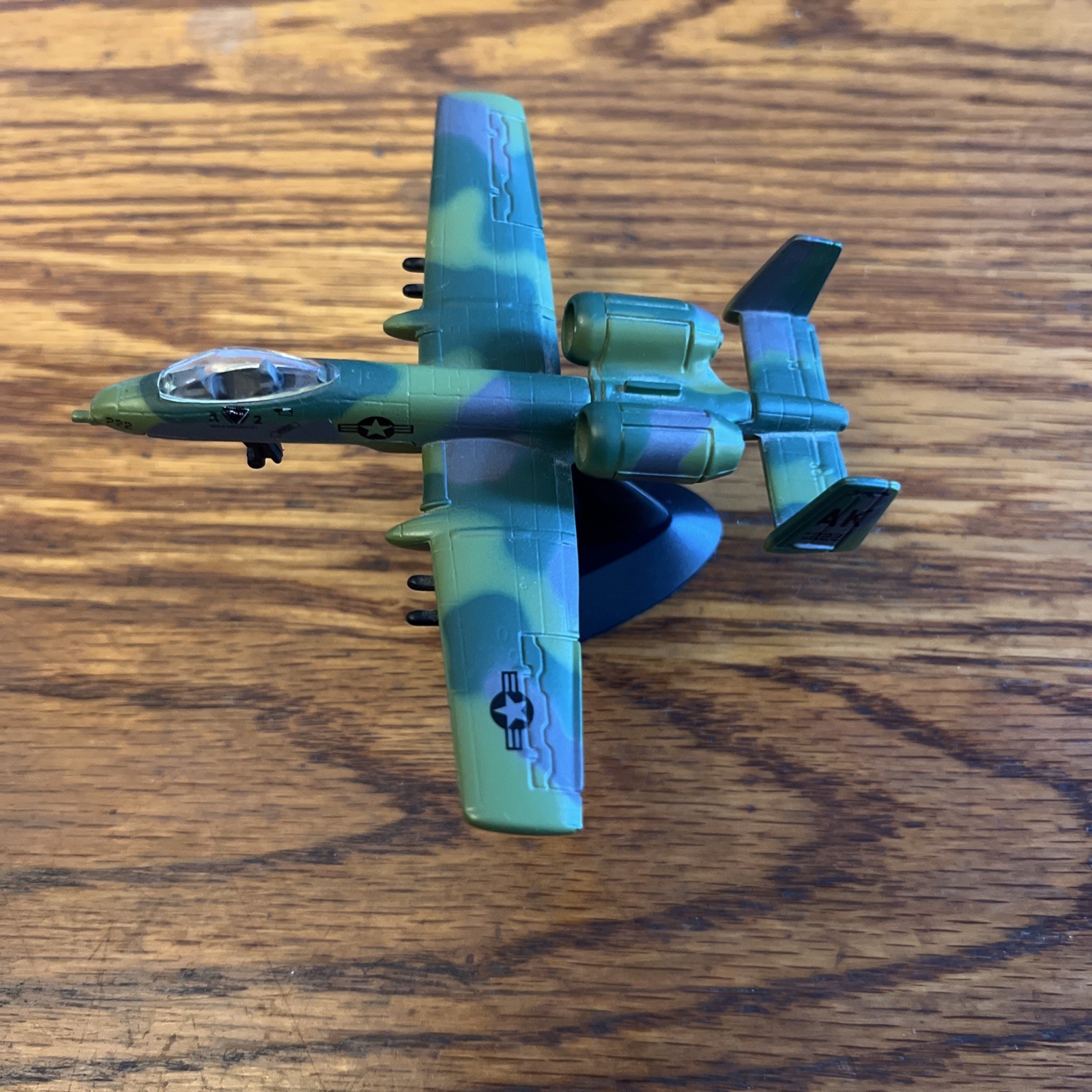Maisto Tail Winds A-10 Thunderbolt II Green/camo Nice