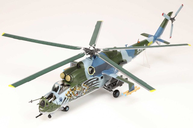 ZJ07-03 Bless Wing Mi-24V Hind-E 1/48 Model Czech Air Force 221st Sqn