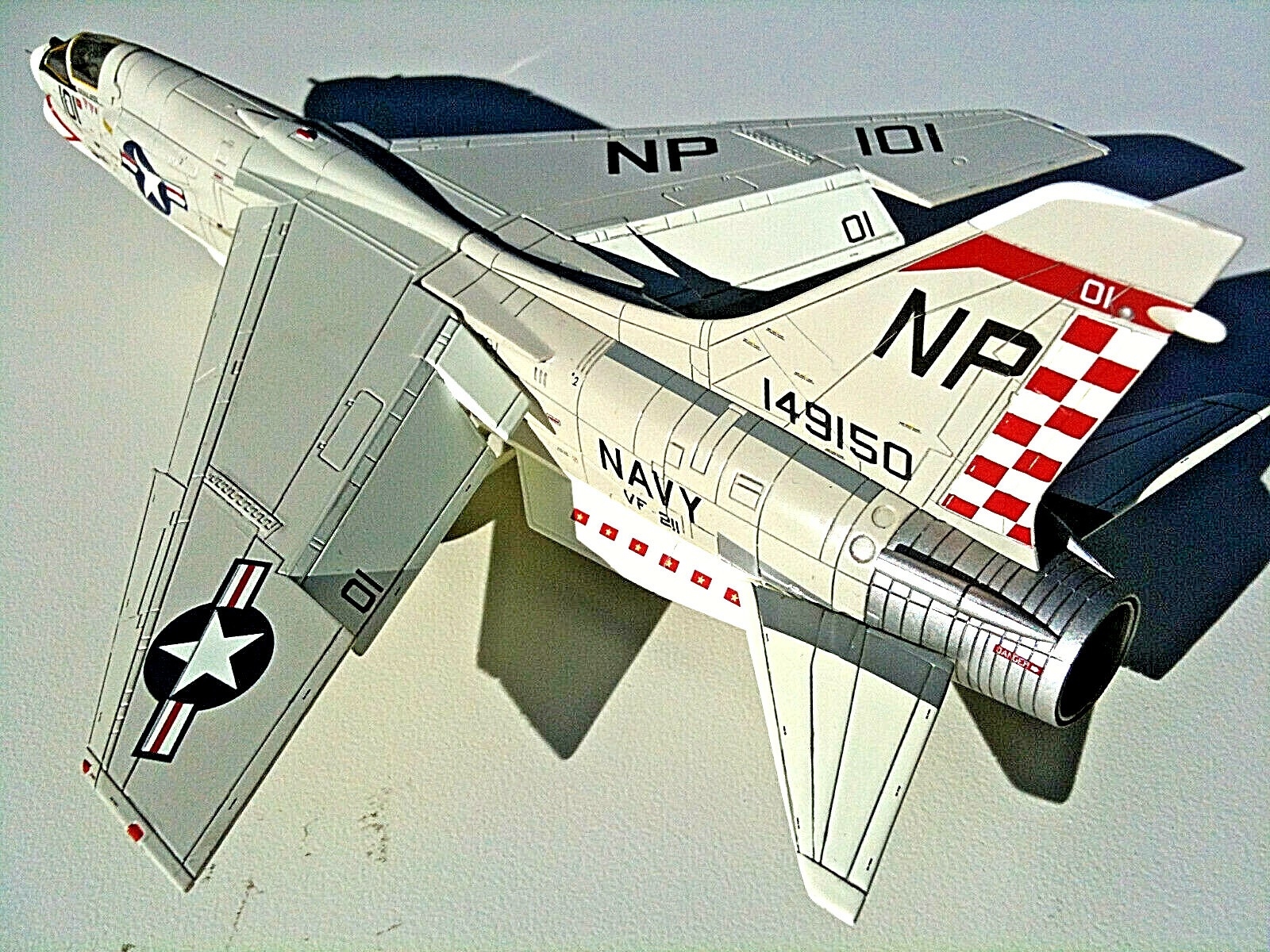 Century Wings Vought F8E Crusader USN VF211 “Fighting Checkmates” Launch Config.
