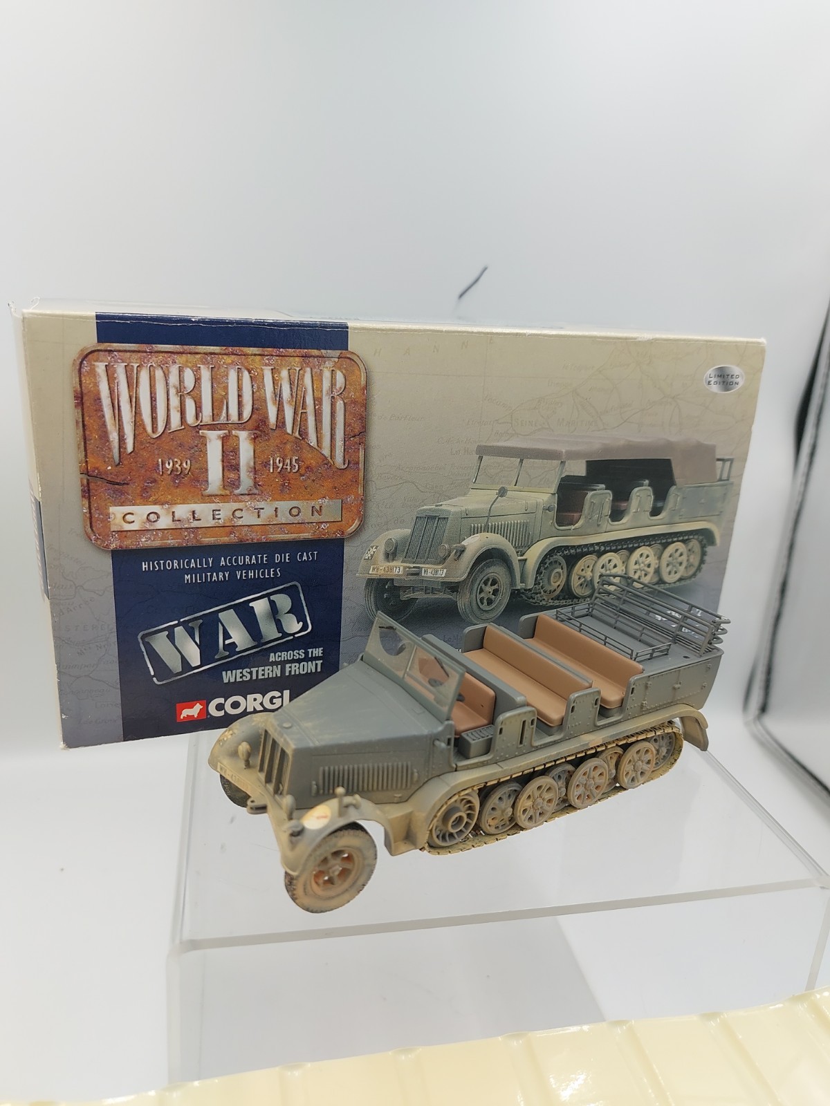 SDKFZ.7 GERMAN HALF-TRACK GERMAN 12TH ARMY FRANCE JUNE 1940 – CORGI CC60002 1/50