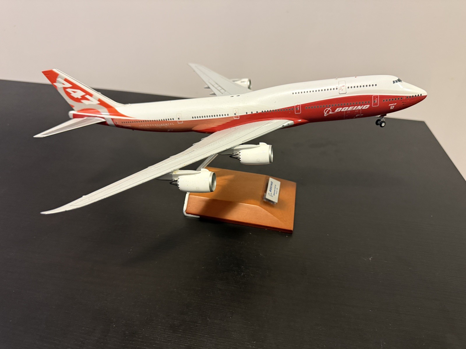 747-8 JCWINGS 1/200 Boeing House colours