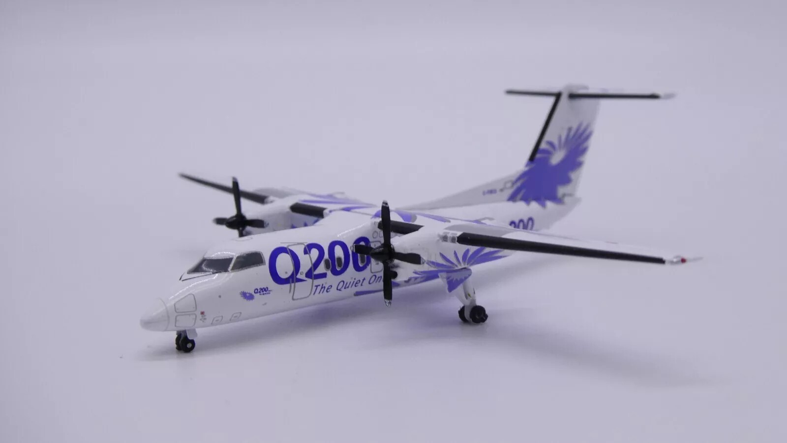 JC Wings 1/400 LH4295 House Color De Havilland Canada Bombardier Dash 8-Q200