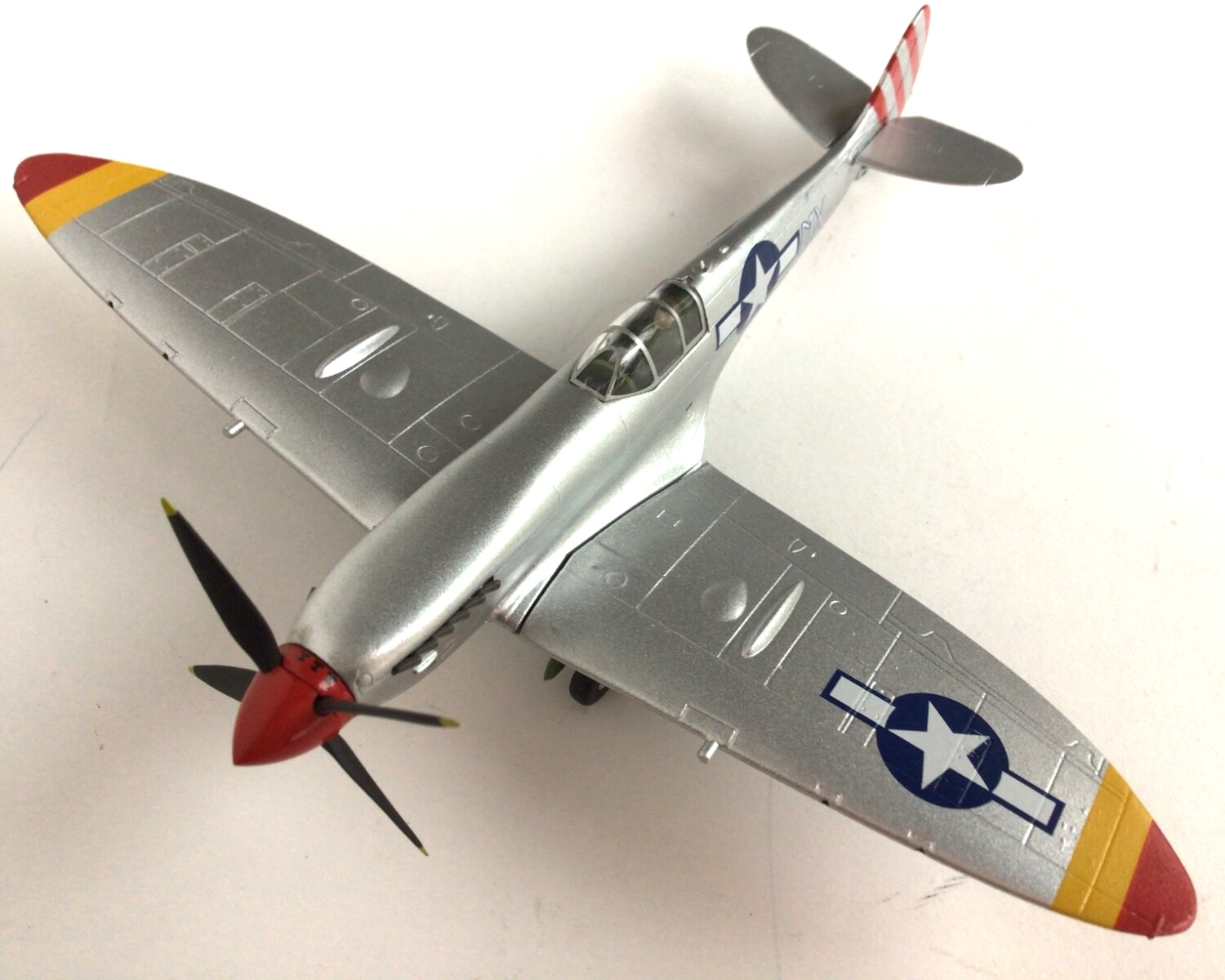 Sky Guardians WTW-72-002-013 Spitfire Mk VIII U.S. Army Air Force 307 Italy 1:72