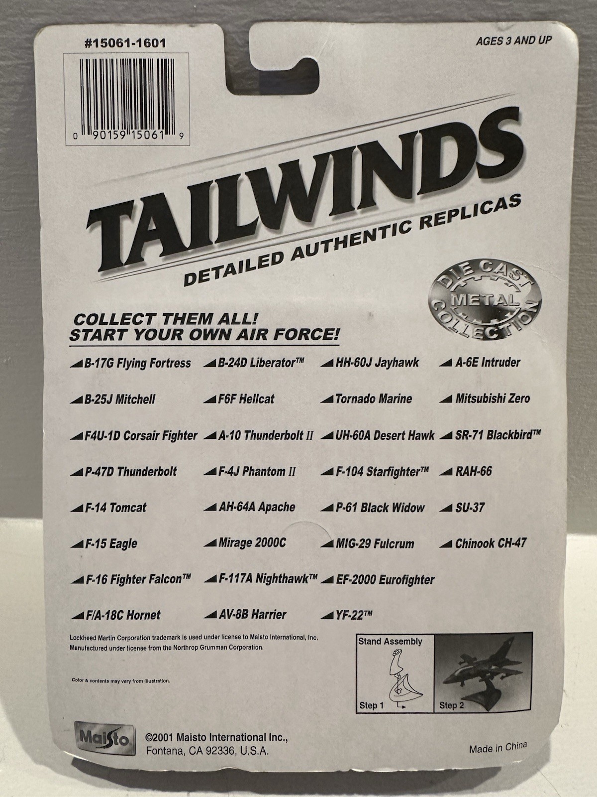 Maisto Tailwinds B25J Mitchell Bomber Die Cast Metal And Plastic, 2001 W/stand