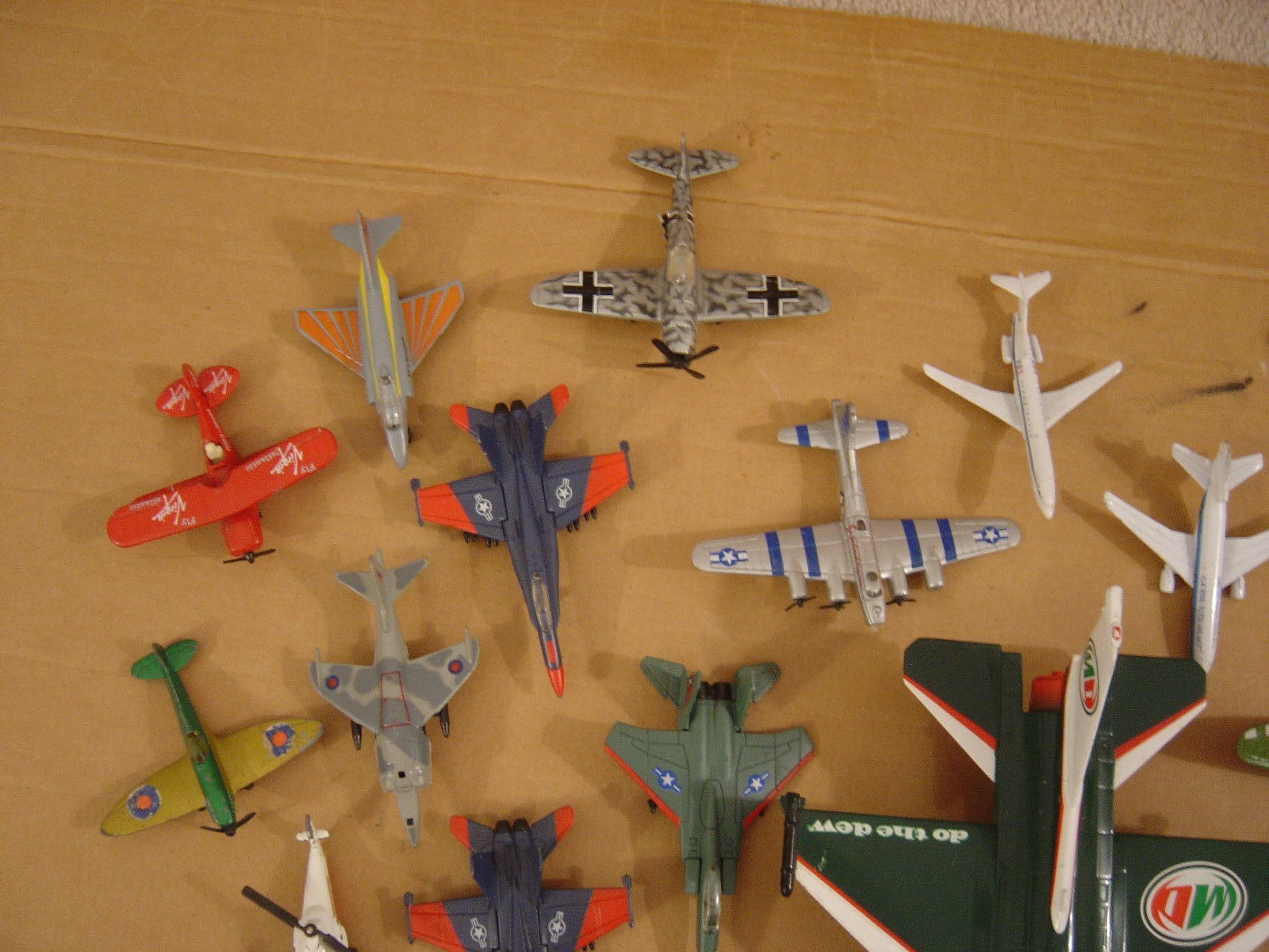 Diecast Planes Lot Of 41 Assorted Mixed Airplanes, Jets, Helicopters – As Is