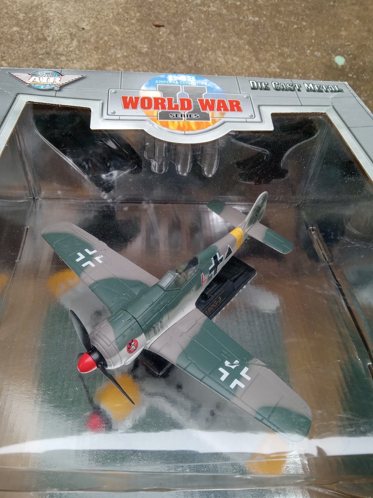 Vintage NIB Air Legends 1:48 Air Signature WW2 Focke Wulf FW 190G-3