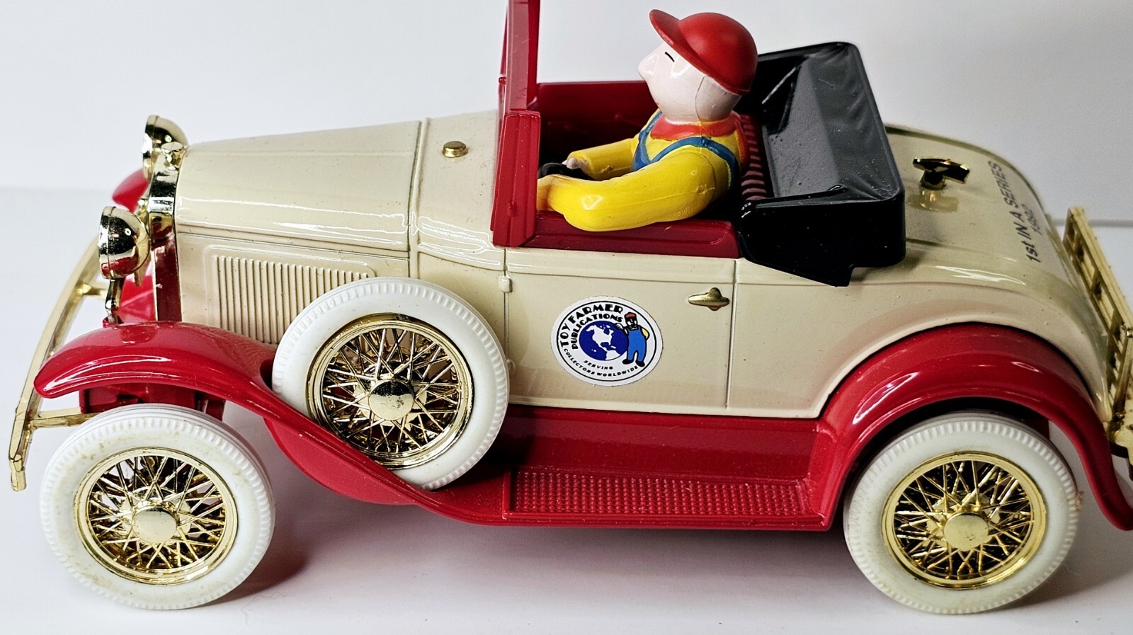Spec-Cast Model A Roadster Fprd Bank 1992 Toy Farmer Zeke #1532 1/25 Scale NIB