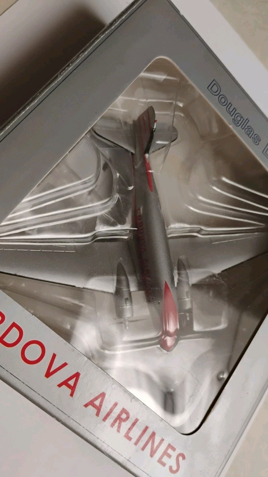 Die Cast Model Hogan 1/200 Scale Douglas Dc-3 Cordova Airlines