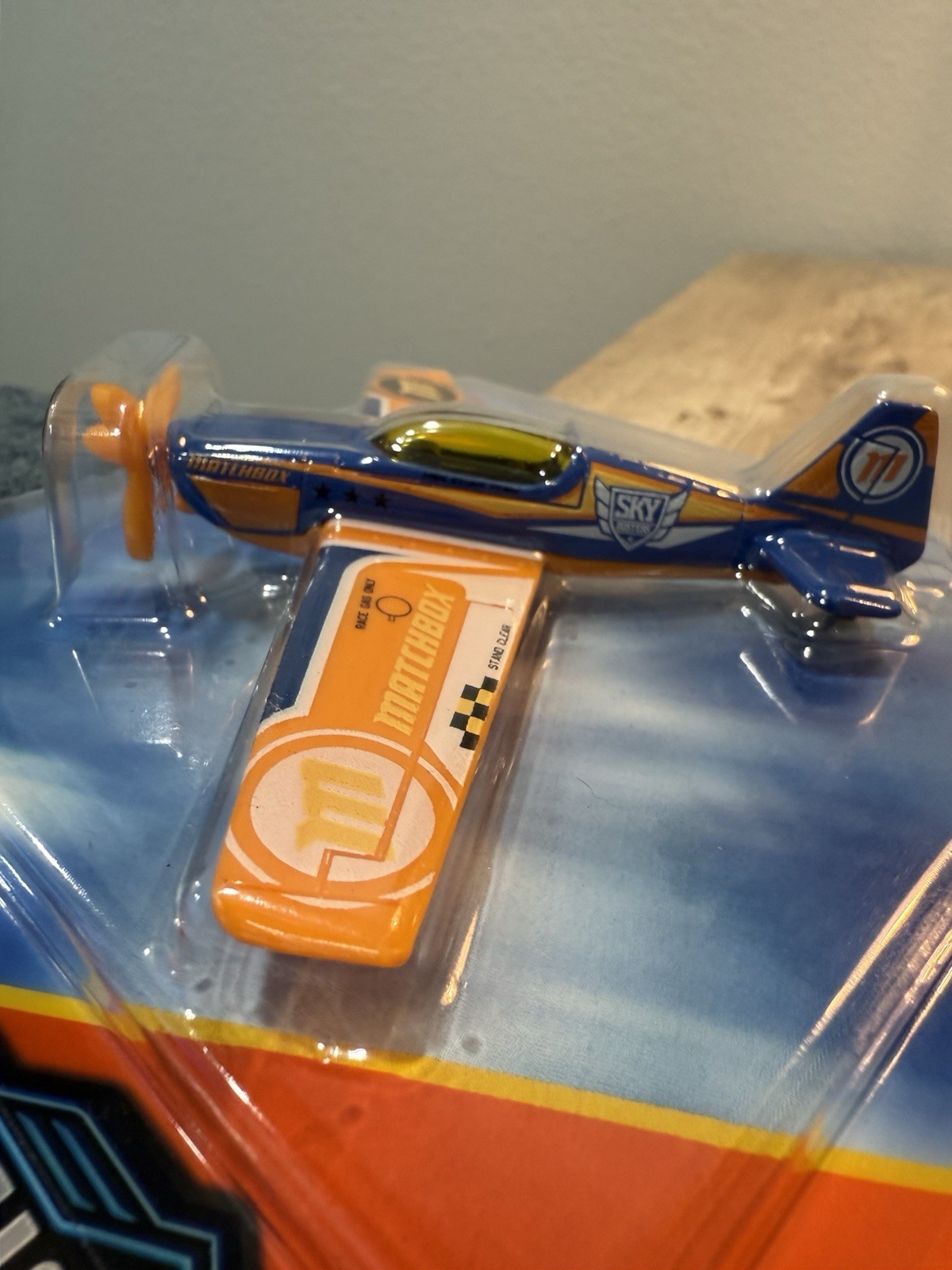 Matchbox Sky Busters MBX STUNT PLANE II 14/32 Super CHASE Logo On Right Wing NEW
