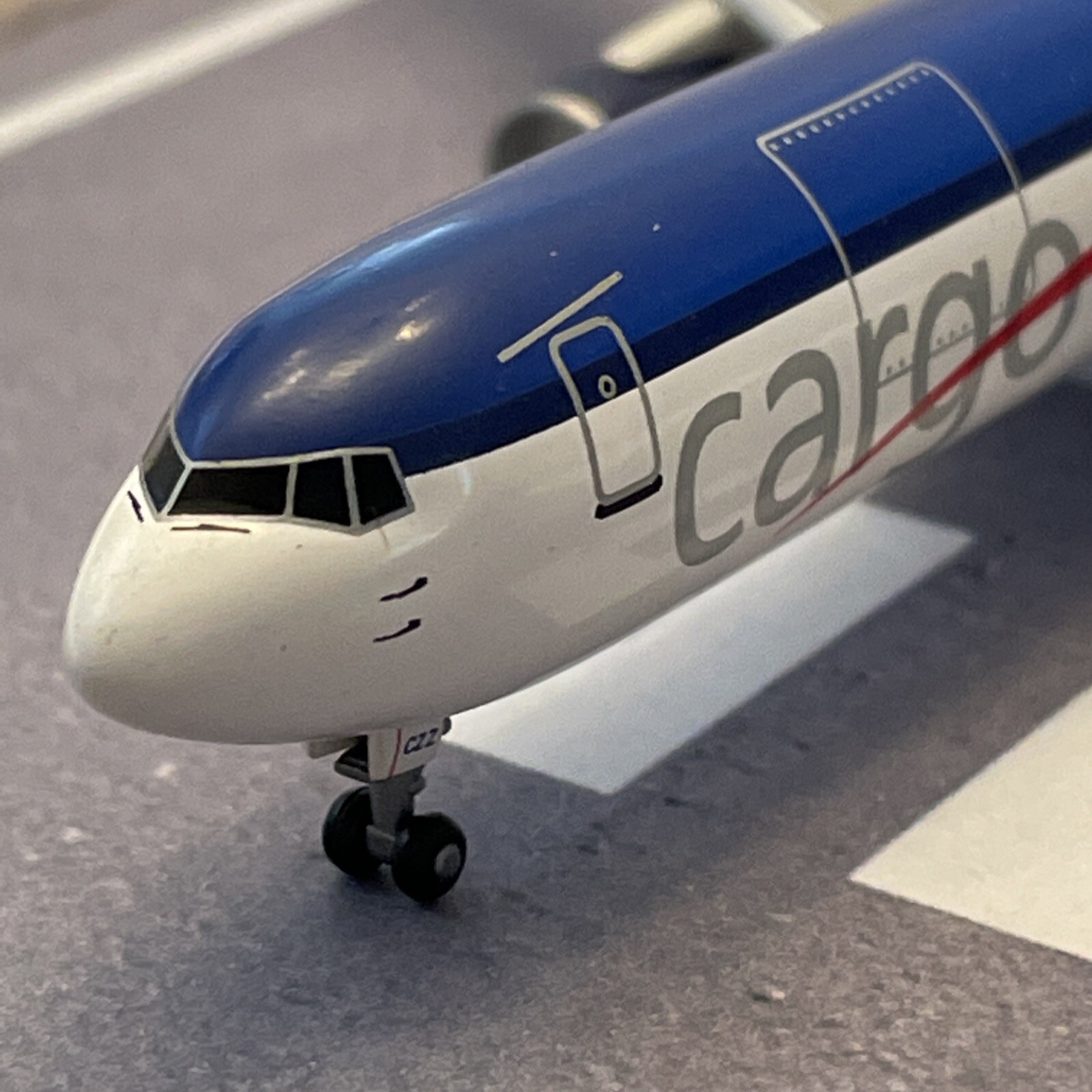 Lan Chile B767-316F 1:400 Diecast Airplane Model Dragon