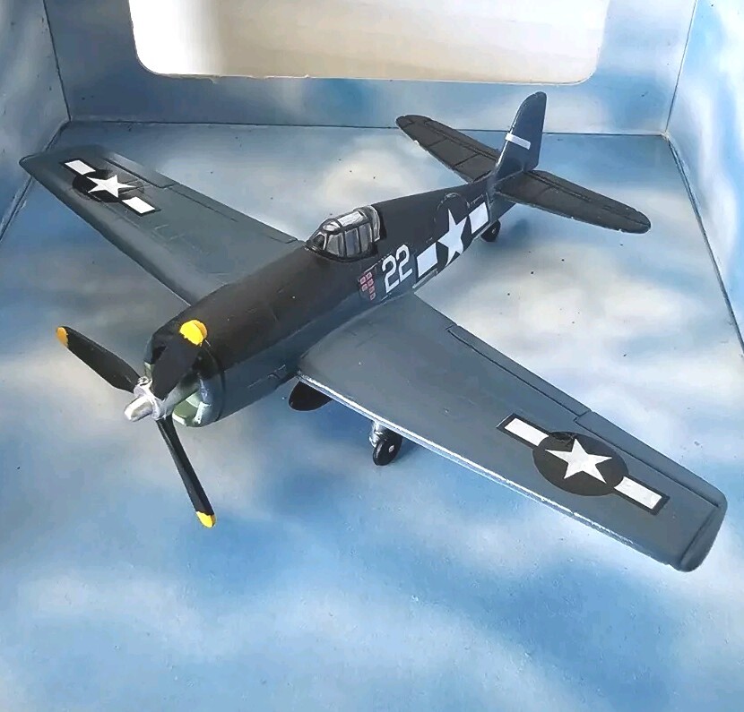 Maisto Air Force F6F Hellcat Aircraft Special Edition No. 31012