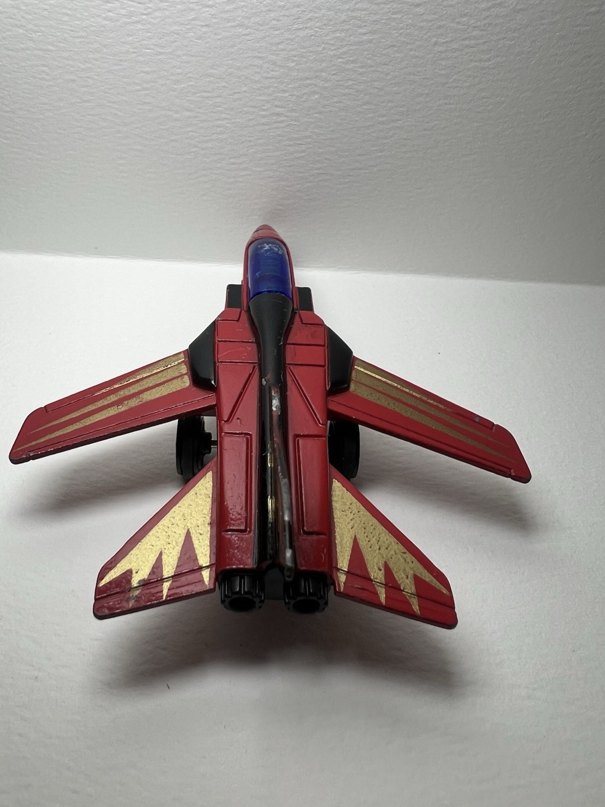 Tornado Fighter Jet Red Diecast Airplane No 6072 Gold Flames