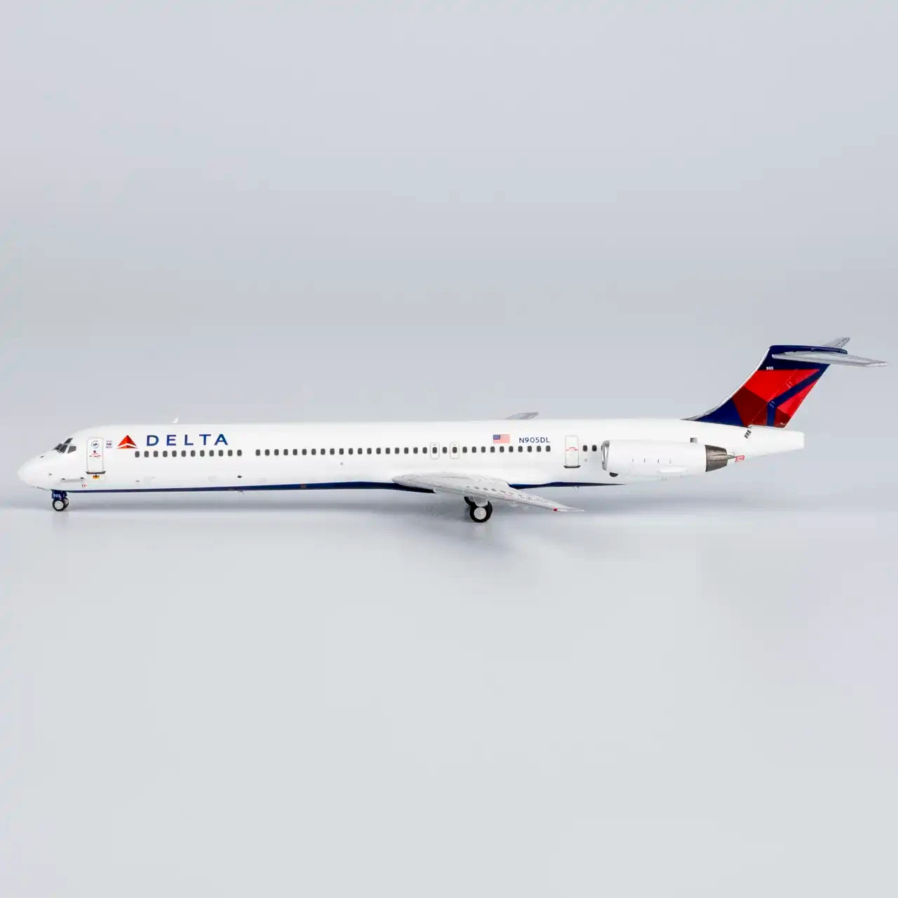 NG Models 1:400 Delta Air Lines McDonnell Douglas MD-88 N905DL 83013