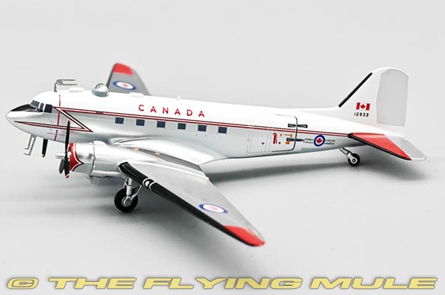 Inflight 1:200 DC-3 RCAF