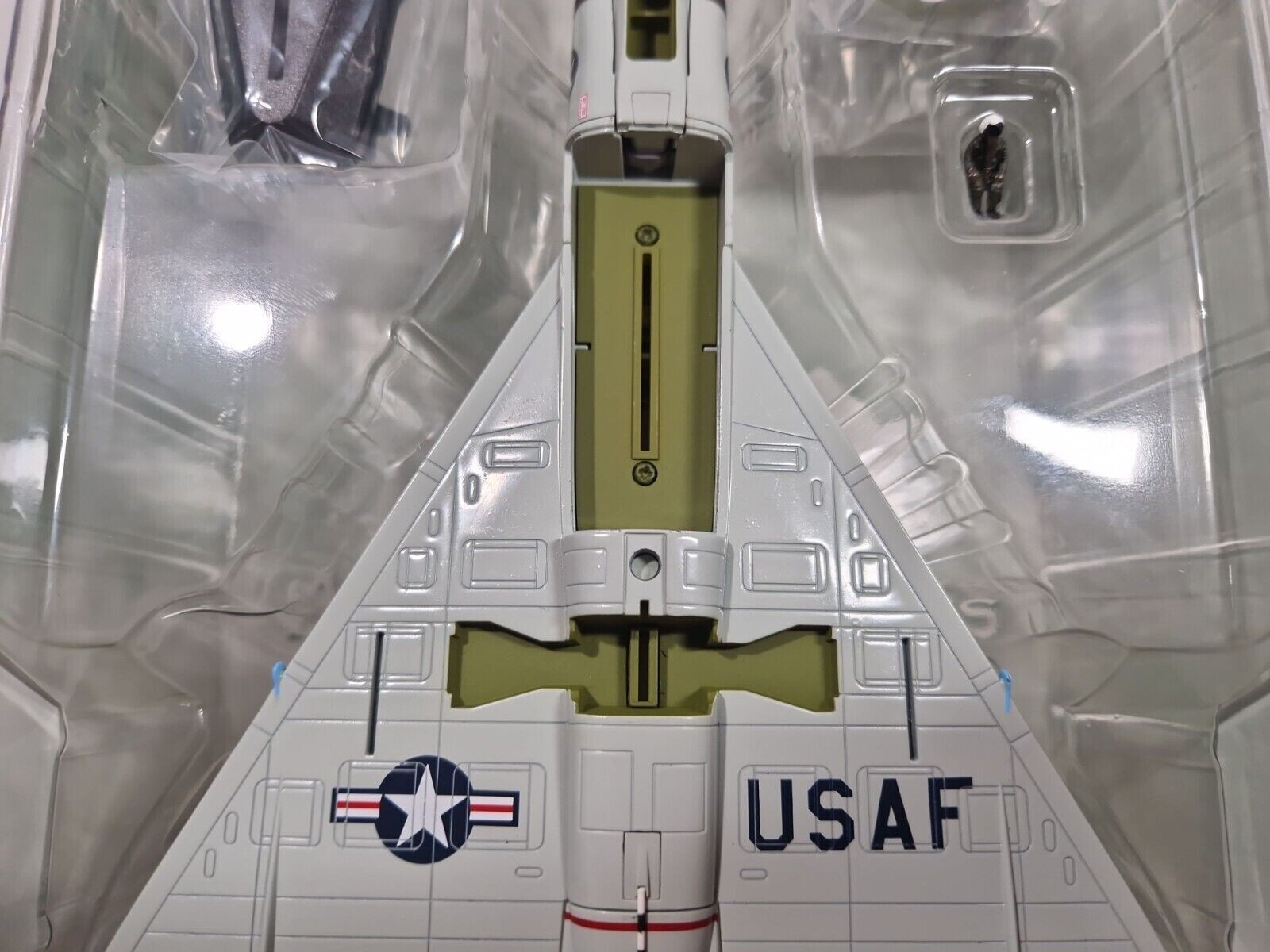 Hobby Master 1:72 Convair F-102A Delta Dagger USAF 16th FIS, Naha AFB HA3111