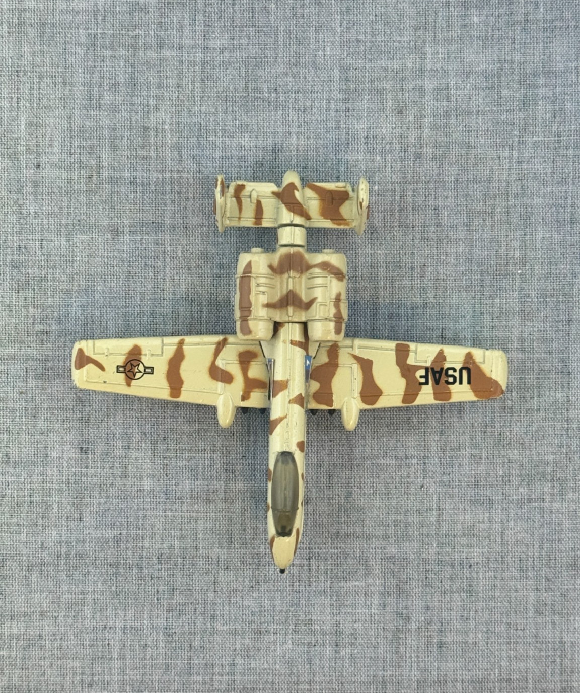 Matchbox A-10 Fairchild Thunderbolt Die-cast Military Jet Desert Camo 1989 Vtg