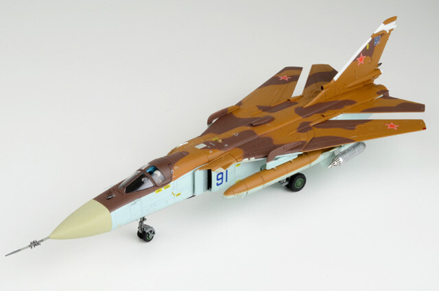 Calibre Wings 1/72 Su-24MK Fencer-D Airplane Blue 91 Russian Air Force