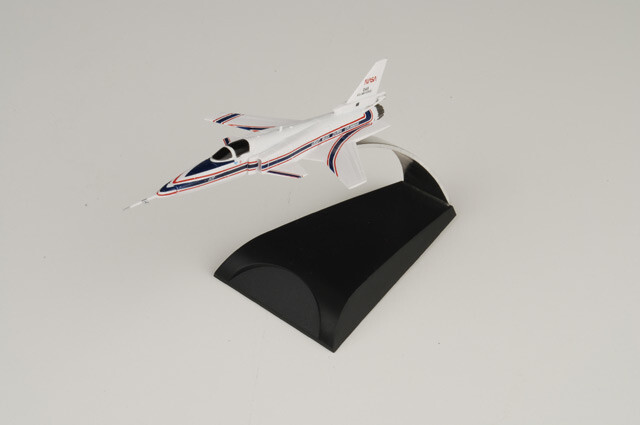 51039 Dragon Models X-29A 1/144 Model Prototype 2 NASA