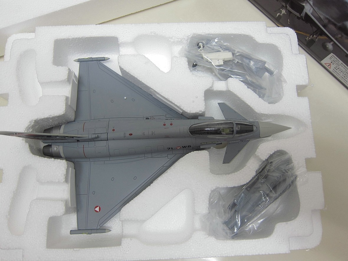 Hobby Master 1/72 Eurofighter Typhoon Austrian Air Force
