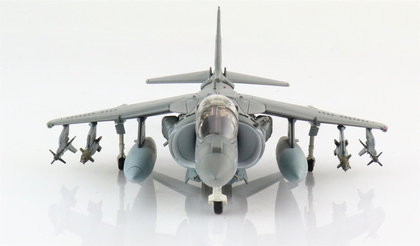 Hobby Master 1/72 AV-8B Harrier II Plus VMA-311 Tomcats WL03 Afghanistan HA2630