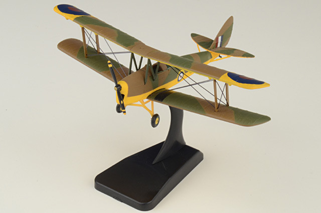 AV72-21002 Aviation 72 Tiger Moth 1/72 Model XL714 RAF