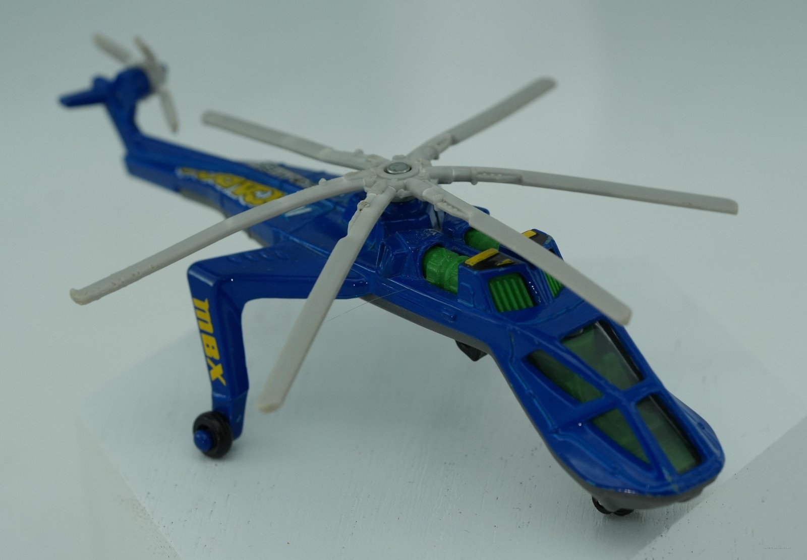 Matchbox Helicopter Blade Force Blue 1:64 Diecast Helicopter Collectibles