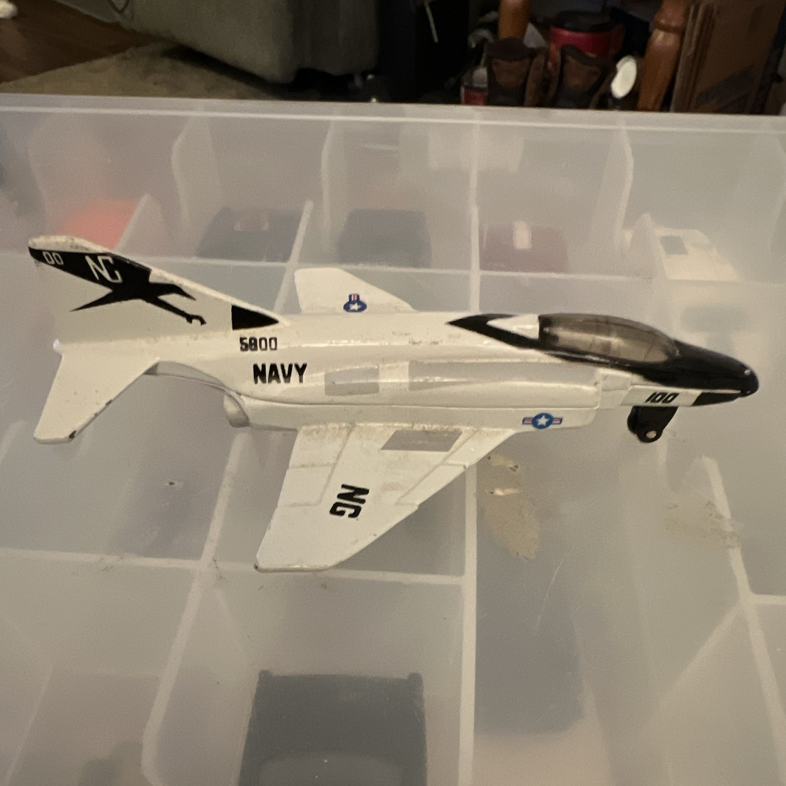 Hot Wheels F-4 Phantom II US Navy Diecast Jet 1:72 White/Black MPN 5800