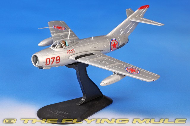 Hobby Master 1:72 MiG-15 Fagot CPVAF Red 079