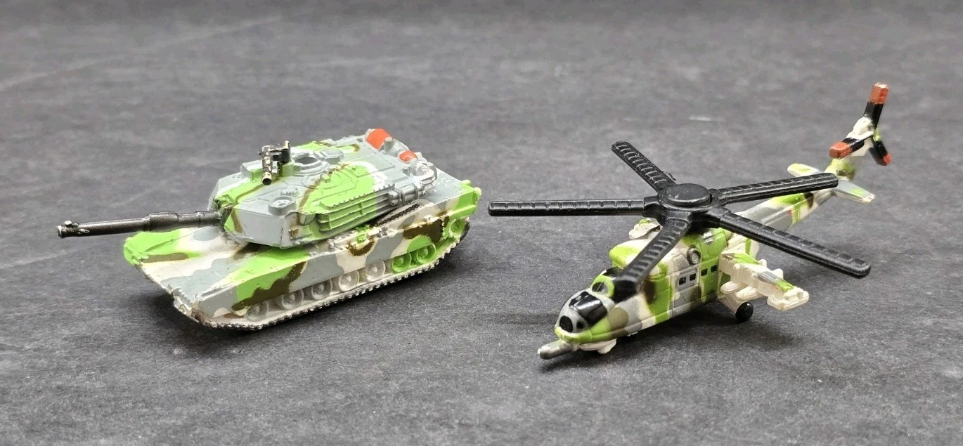 Galoob Military Micro Machines MI-24 Hind Attack Helicopter M1A1 Abrams Green