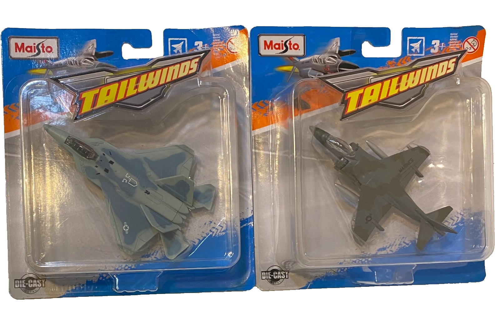 Maisto Tailwinds Lockheed Martin F-22 Raptor / AV-8B Harrier II Diecast