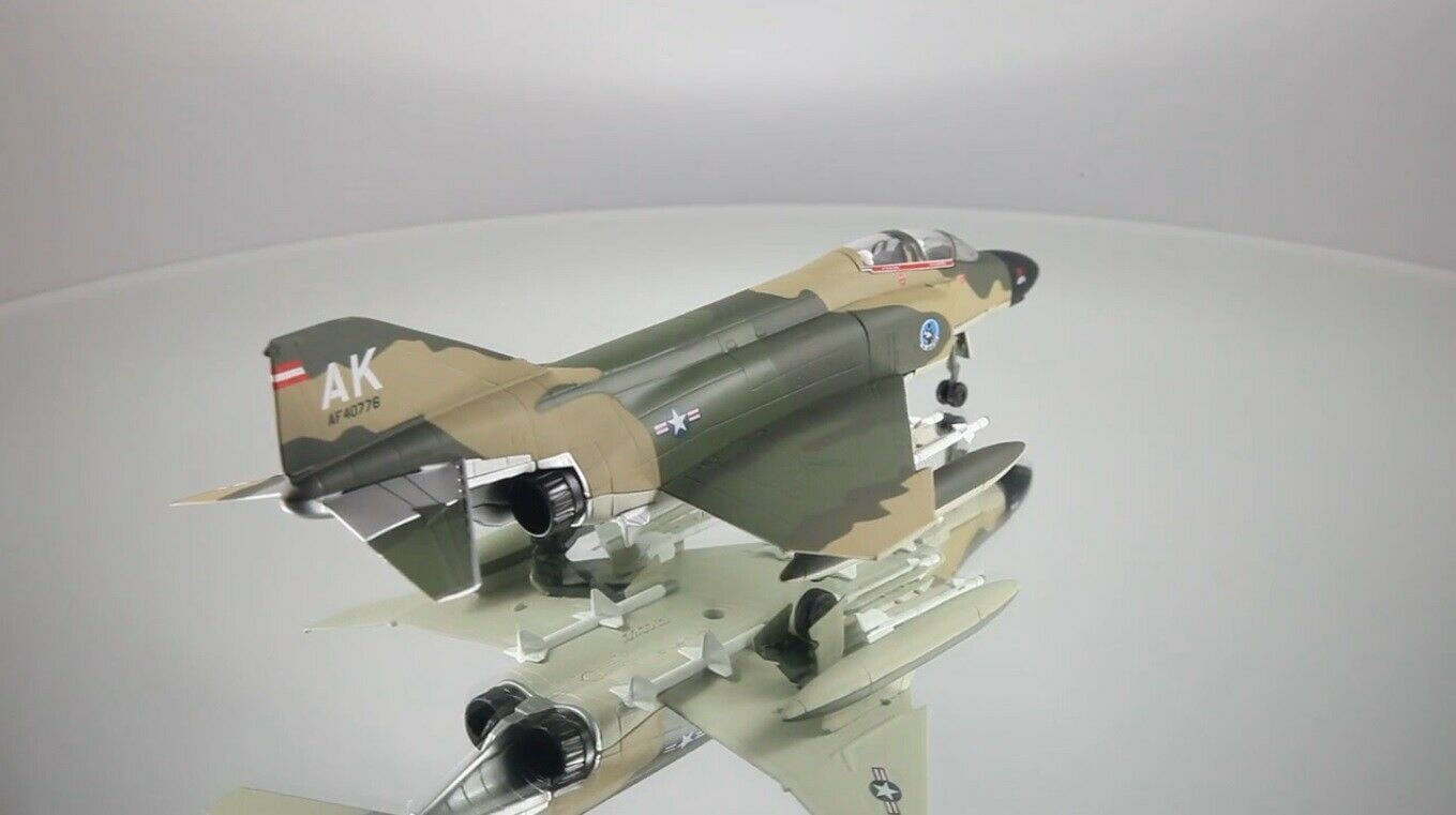 McDONNELL DOUGLAS F-4C PHANTOM USAF 366TH VIETNAM 1967 – CORGI US33220 1/72