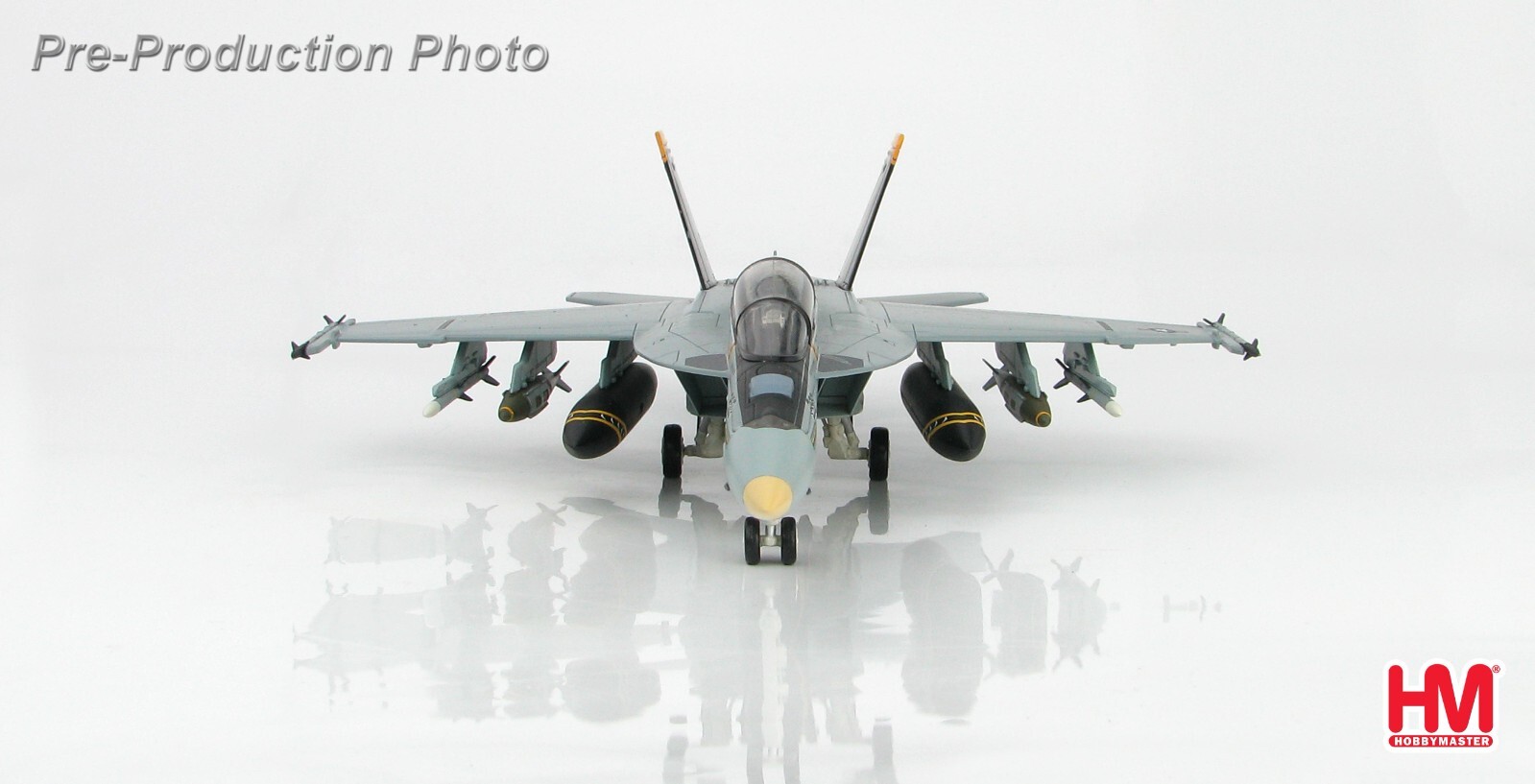 Hobby Master 1/72 HA5108 F/A-18 F USN VFA-103 Jolly Rogers, AG200, NAS Fallon