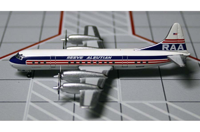 ACRVV18317A AeroClassics L-188 Electra 1/400 Model N1968R Reeve Aleutian